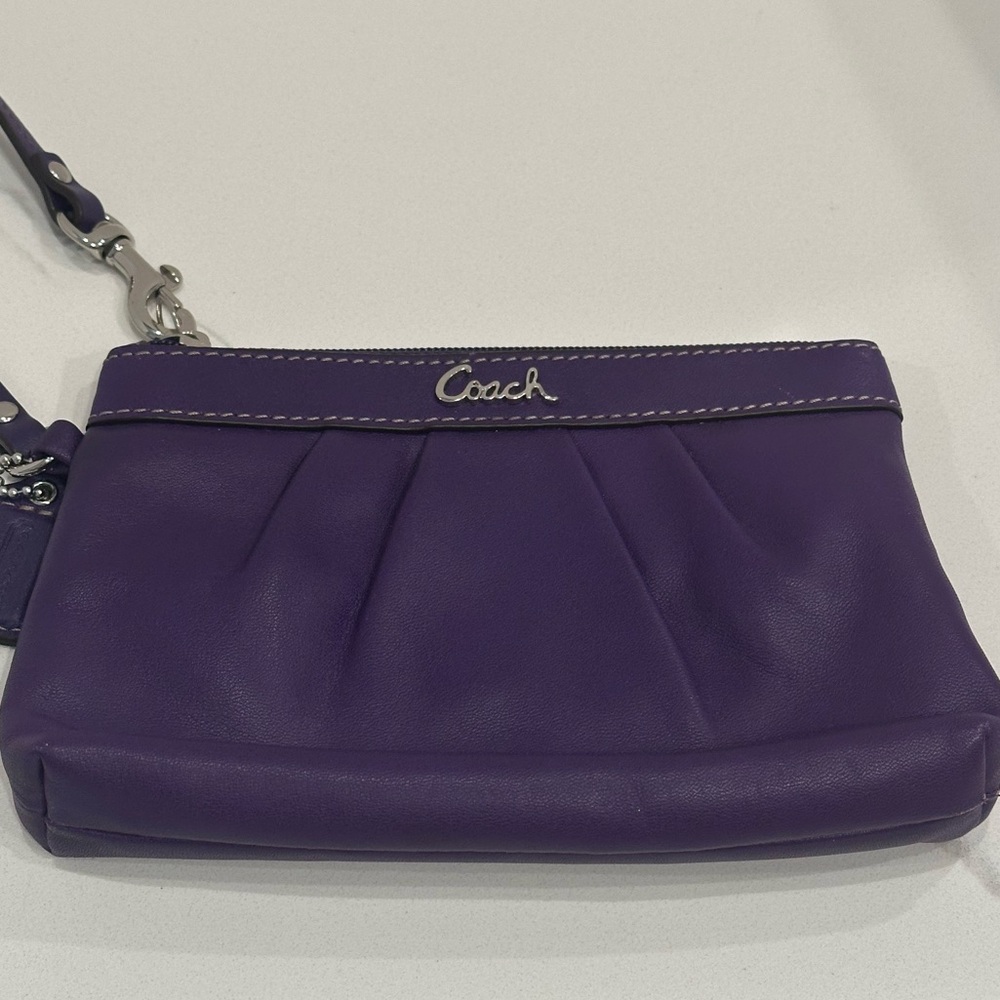 !! SOLD!! COACH PINK AND PURPLE PLEATED WRISTLETS NWOT - Picture 2 of 16